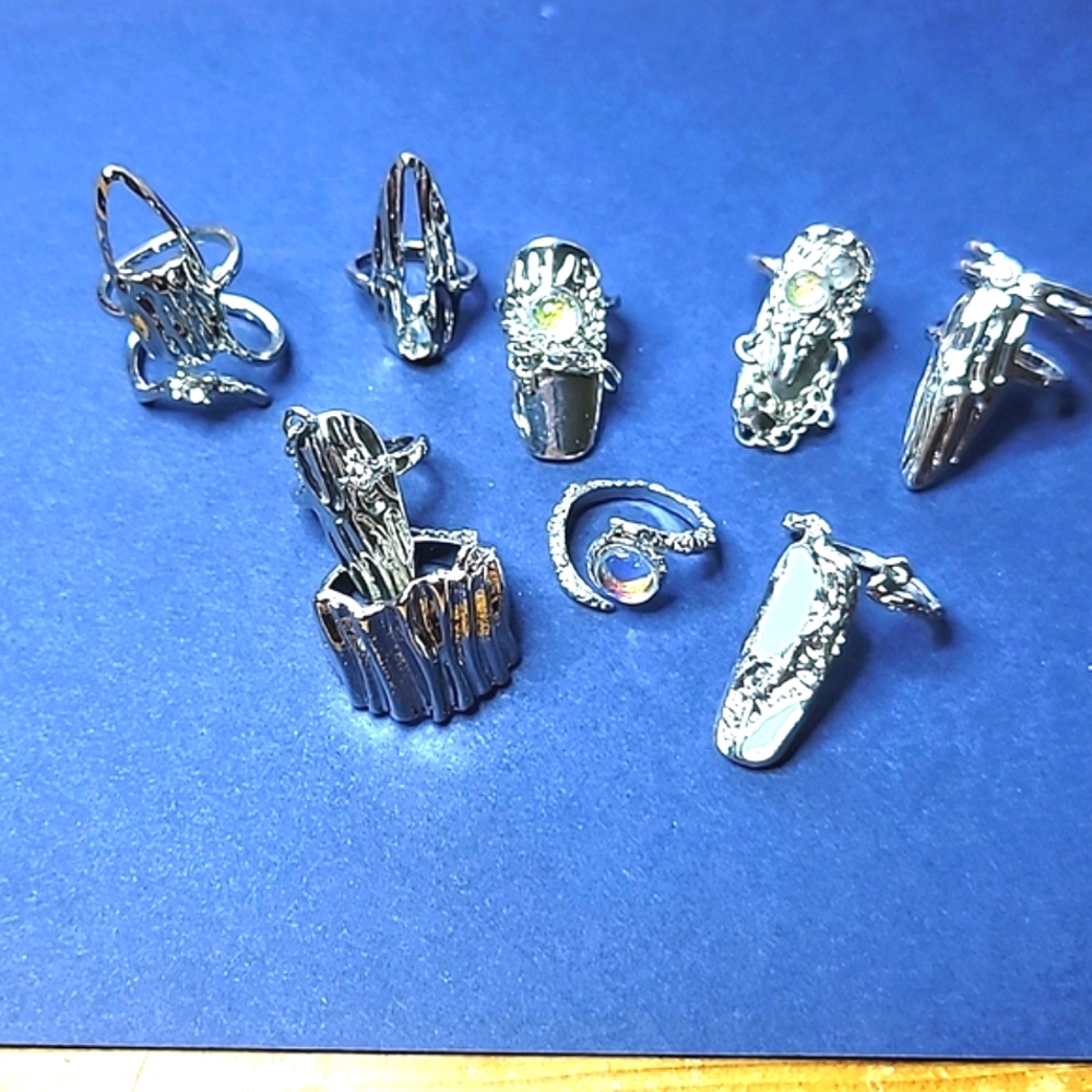 🌟 Elegant Silver-Tone Fingertip Ring Set Of 8 🌟